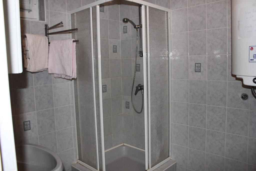 Orwa Apartmanok - Fenyofa Koez Zalakaros Zimmer foto